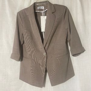 SUSIELADY Women’s 3/4 Sleeve Blazer. Neutral. Tan Medium NWT